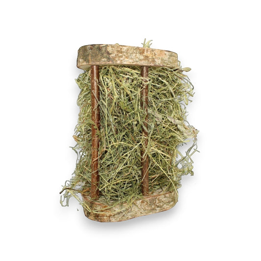 Nagerfarm Easy One natural wood hay feeder with extra wide bars for species-appropriate feeding for guiena pig